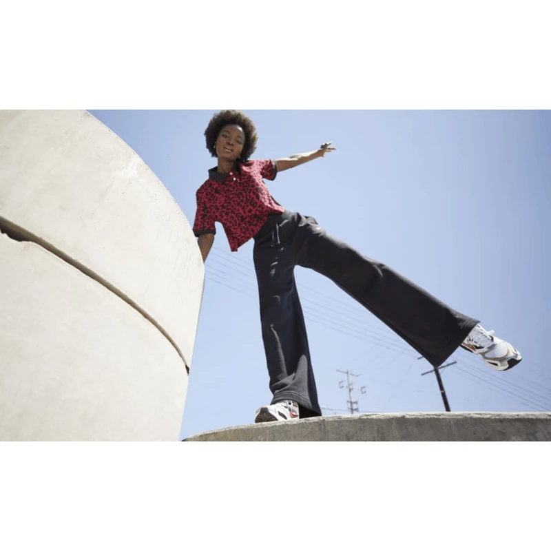 Nike Sportswear Phoenix Fleece High-Waisted Wide-Leg Sweatpant - Women's 2 Nike Sportswear Phoenix Fleece High-Waisted Wide-Leg Sweatpant - Women's - Image 2