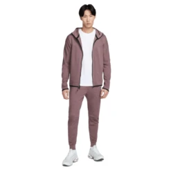 Nike Tech Essentials Lightweight Jogger - Men's 8 Nike Tech Essentials Lightweight Jogger - Men's -Nike || Under Armour || Patagonia Sales 1290522 800 auto