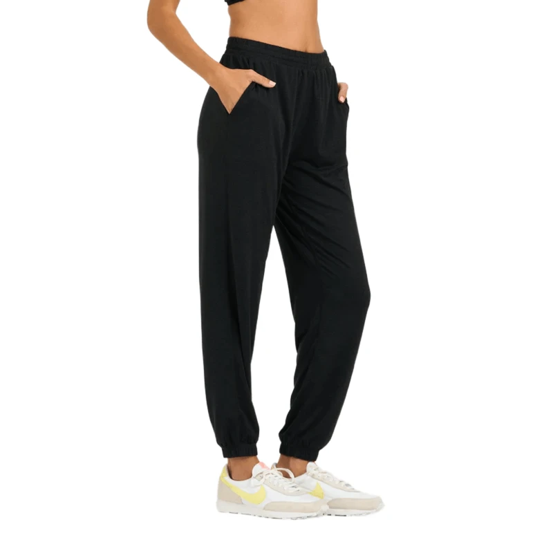 Vuori Boyfriend Jogger - Women's 1 Vuori Boyfriend Jogger - Women's