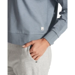 Vuori Long-Sleeve Halo Crew - Women's -Nike || Under Armour || Patagonia Sales 1483488 800 auto