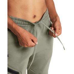 Under Armour Unstoppable Fleece Jogger - Women's